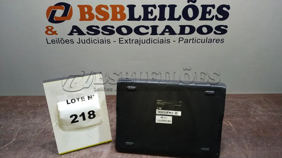 LOTE 218 - 01 CROMEBOOK LINHA CONNECT MEMORIA 2GB, 16GB E.MMC TELA DE 11.6’’ MARCA SAMSUNG SEM FONTE. (NO ESTADO) ATENÇÃO! FAZER A VISITAÇÃO ANTES DE ARREMATAR, NÃO SABEMOS SE FUNCIONA, LEILÃO NÃO TEM GARANTIA E NEM DEVOLUÇÃO, SUJEITO A POSSÍVEIS AVARIAS VISÍVEIS/OCULTAS E/OU AUSÊNCIA DE COMPONENTES.
