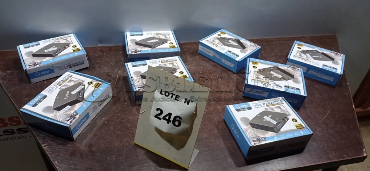 LOTE 246 - 08 ADAPTADORES CONVERSOR DE VGA PARA HDMI VIDEO E AUDIO. (NO ESTADO, NÃO SABEMOS SE FUNCIONA. LEILÃO NÃO TEM GARANTIA E NEM DEVOLUÇÃO, SUJEITO A POSSÍVEIS AVARIAS VISÍVEIS/OCULTAS E/OU AUSÊNCIA DE COMPONENTES)