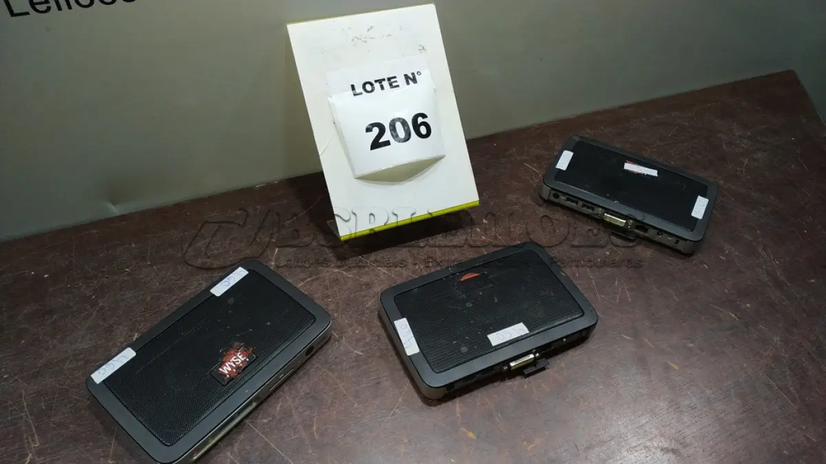 LOTE 206 -  03 MINIS PC WYSE. (NO ESTADO, NÃO SABEMOS SE FUNCIONA. LEILÃO NÃO TEM GARANTIA E NEM DEVOLUÇÃO, SUJEITO A POSSÍVEIS AVARIAS VISÍVEIS/OCULTAS E/OU AUSÊNCIA DE COMPONENTES)