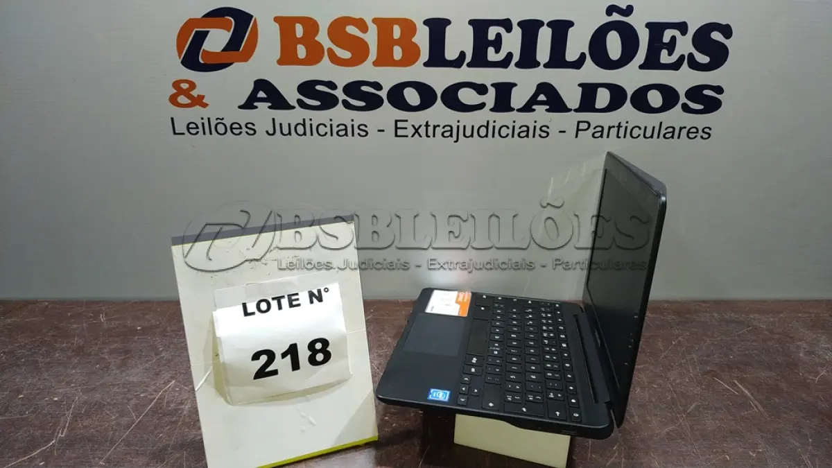 LOTE 218 - 01 CROMEBOOK LINHA CONNECT MEMORIA 2GB, 16GB E.MMC TELA DE 11.6’’ MARCA SAMSUNG SEM FONTE. (NO ESTADO) ATENÇÃO! FAZER A VISITAÇÃO ANTES DE ARREMATAR, NÃO SABEMOS SE FUNCIONA, LEILÃO NÃO TEM GARANTIA E NEM DEVOLUÇÃO, SUJEITO A POSSÍVEIS AVARIAS VISÍVEIS/OCULTAS E/OU AUSÊNCIA DE COMPONENTES.