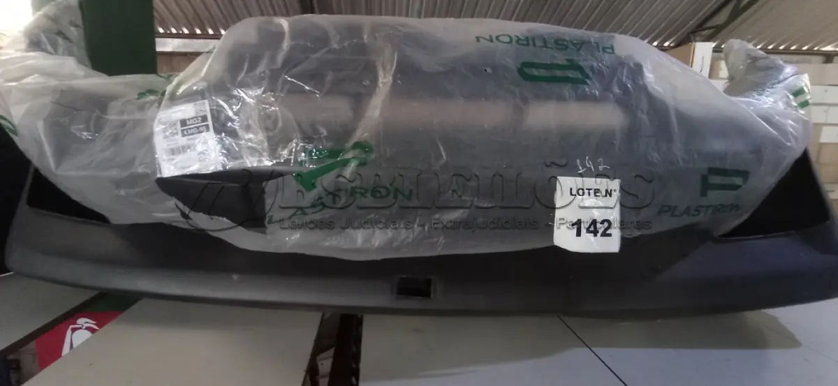 LOTE 142 - 01 PARA CHOQUE TRASEIRO DO FIAT UNO 1984 A 2004 E 01 PARA CHOQUE DIANTEIRO DO FIAT PALIO 1996 A 2000. (NO ESTADO, NÃO SABEMOS SE FUNCIONA. LEILÃO NÃO TEM GARANTIA E NEM DEVOLUÇÃO, SUJEITO A POSSÍVEIS AVARIAS VISÍVEIS/OCULTAS E/OU AUSÊNCIA DE COMPONENTES)