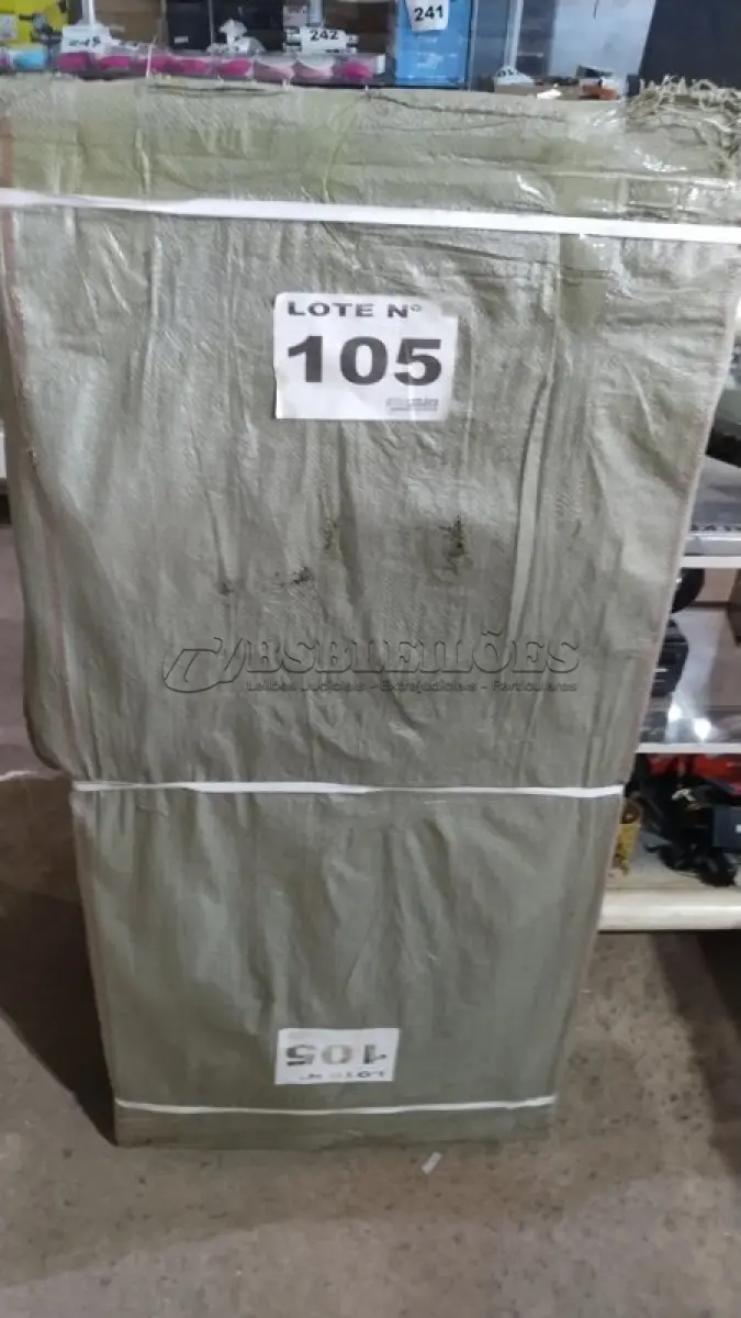 LOTE 105 - 01 ESTEIRA ELÉTRICA KNAKASAKI 110V C/ CONTROLE (NO ESTADO, NÃO SABEMOS SE FUNCIONA. LEILÃO NÃO TEM GARANTIA E NEM DEVOLUÇÃO, SUJEITO A POSSÍVEIS AVARIAS VISÍVEIS/OCULTAS E/OU AUSÊNCIA DE COMPONENTES)