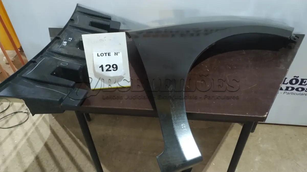 LOTE 129 - 01 PARA LAMA DIANTEIRO DO HB20 E 01 ABSORVEDOR DE PARA CHOQUE TRASEIRA NEW FIESTA 11/14. (NO ESTADO, NÃO SABEMOS SE FUNCIONA. LEILÃO NÃO TEM GARANTIA E NEM DEVOLUÇÃO, SUJEITO A POSSÍVEIS AVARIAS VISÍVEIS/OCULTAS E/OU AUSÊNCIA DE COMPONENTES)