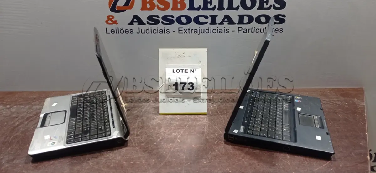LOTE 173 -  02 NOTEBOOKS HP SEM FONTE. (NO ESTADO, NÃO SABEMOS SE FUNCIONA. LEILÃO NÃO TEM GARANTIA E NEM DEVOLUÇÃO, SUJEITO A POSSÍVEIS AVARIAS VISÍVEIS/OCULTAS E/OU AUSÊNCIA DE COMPONENTES)