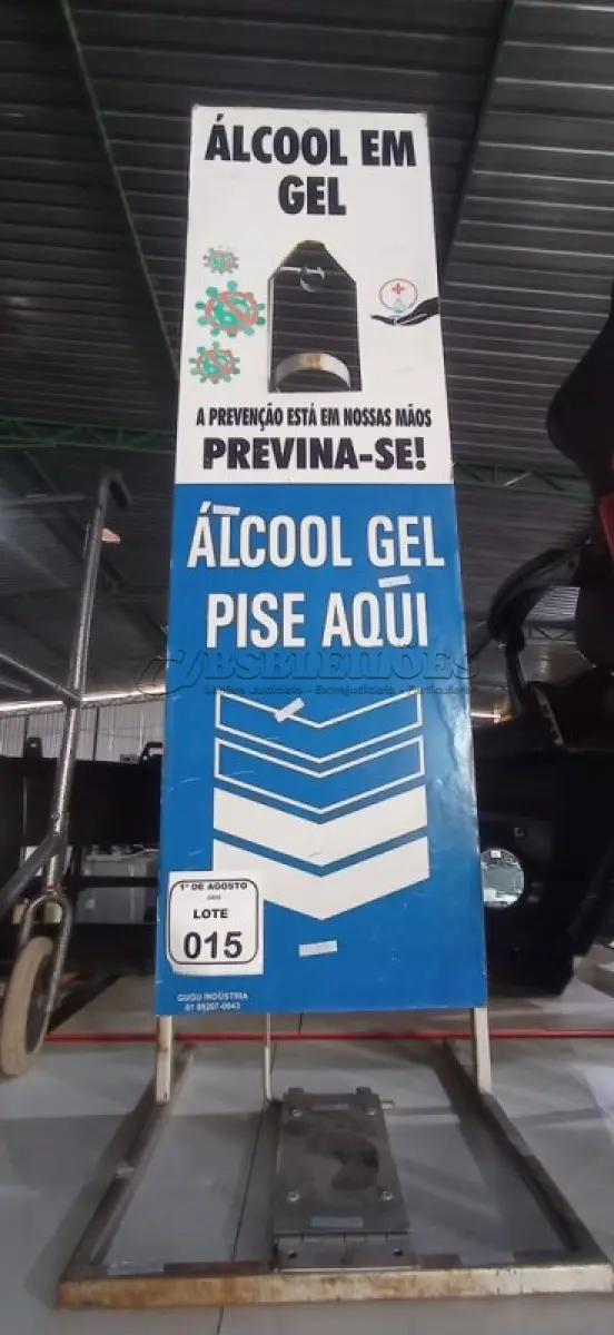 LOTE 015 - 01 PLACA COM SUPORTE PARA ÁLCOOL EM GEL. (NO ESTADO) ATENÇÃO! FAZER A VISITAÇÃO ANTES DE ARREMATAR, NÃO SABEMOS SE FUNCIONA, LEILÃO NÃO TEM GARANTIA E NEM DEVOLUÇÃO, SUJEITO A POSSÍVEIS AVARIAS VISÍVEIS/OCULTAS E/OU AUSÊNCIA DE COMPONENTES.