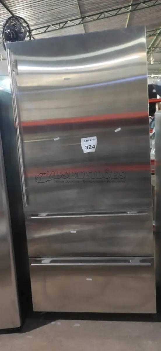 LOTE 324 -   01 GELADEIRA DE EMBUTIR. (NO ESTADO) ATENÇÃO! FAZER A VISITAÇÃO ANTES DE ARREMATAR, NÃO SABEMOS SE FUNCIONA, LEILÃO NÃO TEM GARANTIA E NEM DEVOLUÇÃO, SUJEITO A POSSÍVEIS AVARIAS VISÍVEIS/OCULTAS E/OU AUSÊNCIA DE COMPONENTES.