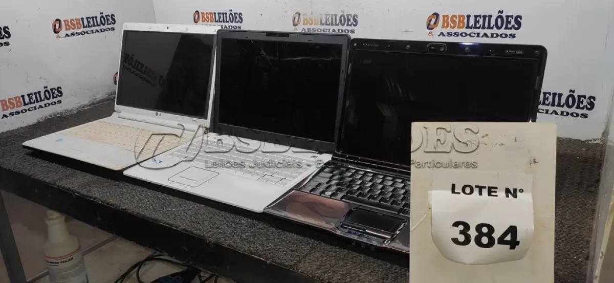 LOTE 384 - 03 NOTEBOOKS DE MARCAS E MODELOS DIVERSOS PARA RETIRADA DE PEÇAS. (NO ESTADO) ATENÇÃO! FAZER A VISITAÇÃO ANTES DE ARREMATAR, NÃO SABEMOS SE FUNCIONA, LEILÃO NÃO TEM GARANTIA E NEM DEVOLUÇÃO, SUJEITO A POSSÍVEIS AVARIAS VISÍVEIS/OCULTAS E/OU AUSÊNCIA DE COMPONENTES.