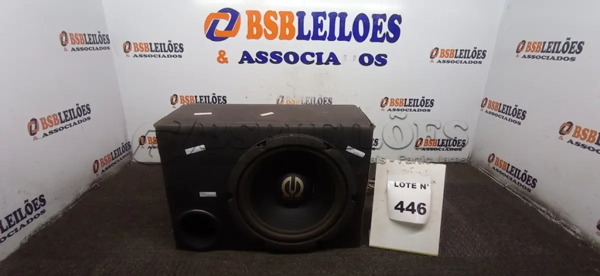 LOTE 446 -  01 CAIXA DE SOM AUTOMOTIVO COM AUTO FALANTE PIONEER. (NO ESTADO) ATENÇÃO! FAZER A VISITAÇÃO ANTES DE ARREMATAR, NÃO SABEMOS SE FUNCIONA, LEILÃO NÃO TEM GARANTIA E NEM DEVOLUÇÃO, SUJEITO A POSSÍVEIS AVARIAS VISÍVEIS/OCULTAS E/OU AUSÊNCIA DE COMPONENTES.