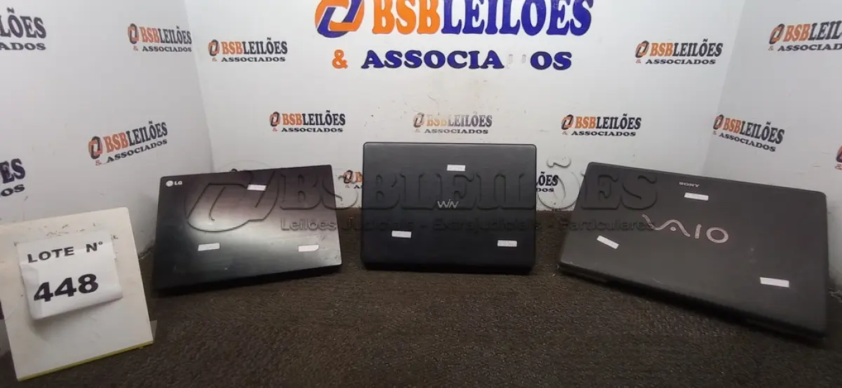 LOTE 448 - 03 NOTEBOOKS MARCAS DIVERSAS. (NO ESTADO) ATENÇÃO! FAZER A VISITAÇÃO ANTES DE ARREMATAR, NÃO SABEMOS SE FUNCIONA, LEILÃO NÃO TEM GARANTIA E NEM DEVOLUÇÃO, SUJEITO A POSSÍVEIS AVARIAS VISÍVEIS/OCULTAS E/OU AUSÊNCIA DE COMPONENTES.