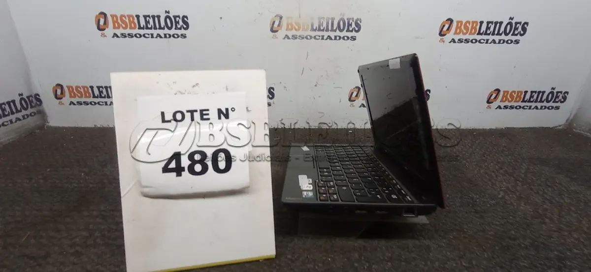 LOTE 480 -  01 NETEBOOK LENOVO SEM FONTE. (NO ESTADO) ATENÇÃO! FAZER A VISITAÇÃO ANTES DE ARREMATAR, NÃO SABEMOS SE FUNCIONA, LEILÃO NÃO TEM GARANTIA E NEM DEVOLUÇÃO, SUJEITO A POSSÍVEIS AVARIAS VISÍVEIS/OCULTAS E/OU AUSÊNCIA DE COMPONENTES.