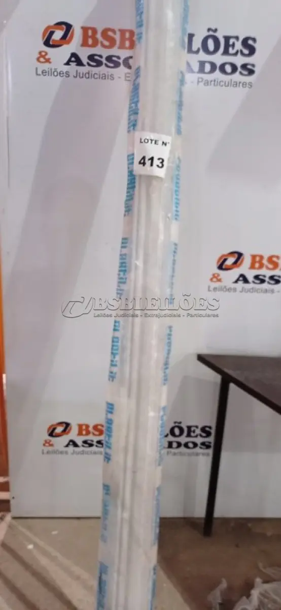 LOTE 413 - 01 PORTA SANFONADA PVC DE 0,86X2,10 NA COR BRANCA MARCA PLASTILIT. (NO ESTADO) ATENÇÃO! FAZER A VISITAÇÃO ANTES DE ARREMATAR, NÃO SABEMOS SE FUNCIONA, LEILÃO NÃO TEM GARANTIA E NEM DEVOLUÇÃO, SUJEITO A POSSÍVEIS AVARIAS VISÍVEIS/OCULTAS E/OU AUSÊNCIA DE COMPONENTES.
