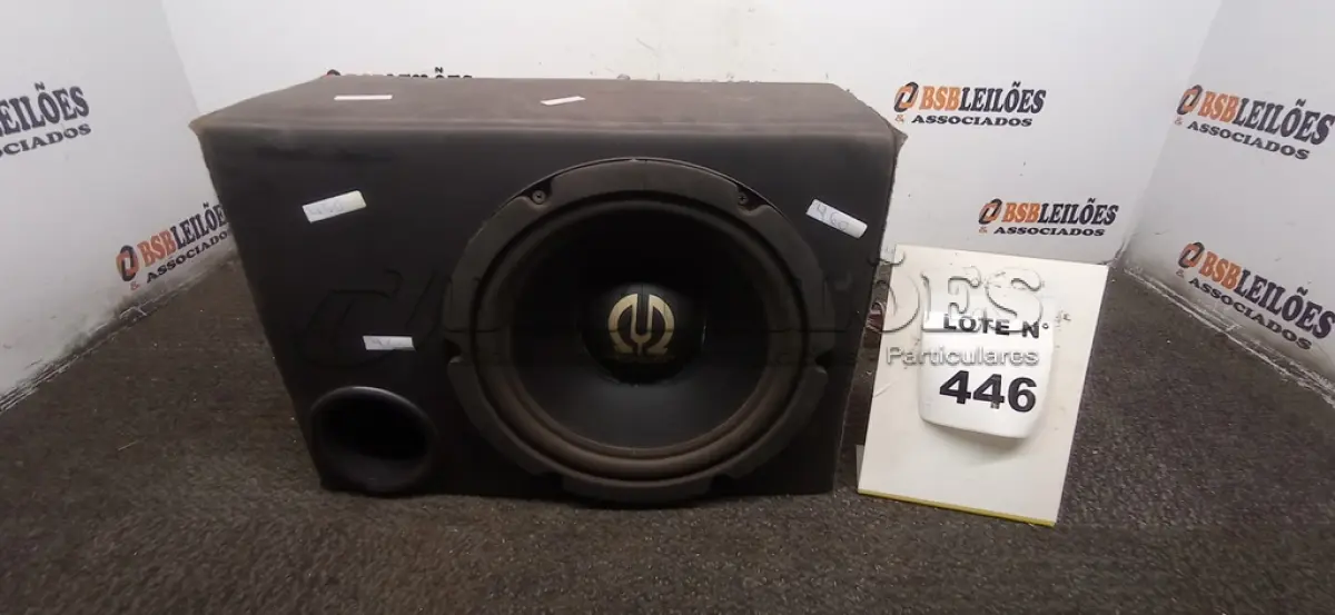 LOTE 446 -  01 CAIXA DE SOM AUTOMOTIVO COM AUTO FALANTE PIONEER. (NO ESTADO) ATENÇÃO! FAZER A VISITAÇÃO ANTES DE ARREMATAR, NÃO SABEMOS SE FUNCIONA, LEILÃO NÃO TEM GARANTIA E NEM DEVOLUÇÃO, SUJEITO A POSSÍVEIS AVARIAS VISÍVEIS/OCULTAS E/OU AUSÊNCIA DE COMPONENTES.