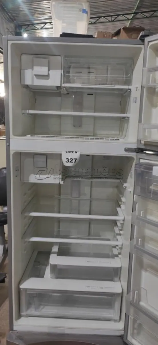 LOTE 327 -   01 GELADEIRA INOX ELECTROLUX DI80X. (NO ESTADO) ATENÇÃO! FAZER A VISITAÇÃO ANTES DE ARREMATAR, NÃO SABEMOS SE FUNCIONA, LEILÃO NÃO TEM GARANTIA E NEM DEVOLUÇÃO, SUJEITO A POSSÍVEIS AVARIAS VISÍVEIS/OCULTAS E/OU AUSÊNCIA DE COMPONENTES.