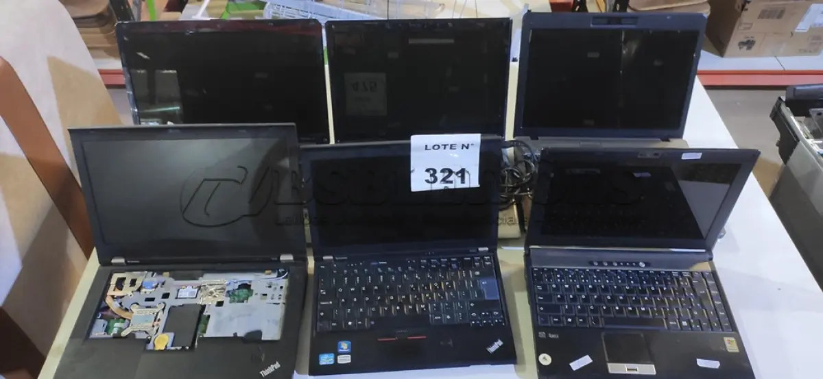 LOTE 321 - 07 NOTEBOOKS DE MARCAS E MODELOS DIVERSOS PARA RETIRADA DE PEÇAS. (NO ESTADO) ATENÇÃO! FAZER A VISITAÇÃO ANTES DE ARREMATAR, NÃO SABEMOS SE FUNCIONA, LEILÃO NÃO TEM GARANTIA E NEM DEVOLUÇÃO, SUJEITO A POSSÍVEIS AVARIAS VISÍVEIS/OCULTAS E/OU AUSÊNCIA DE COMPONENTES.