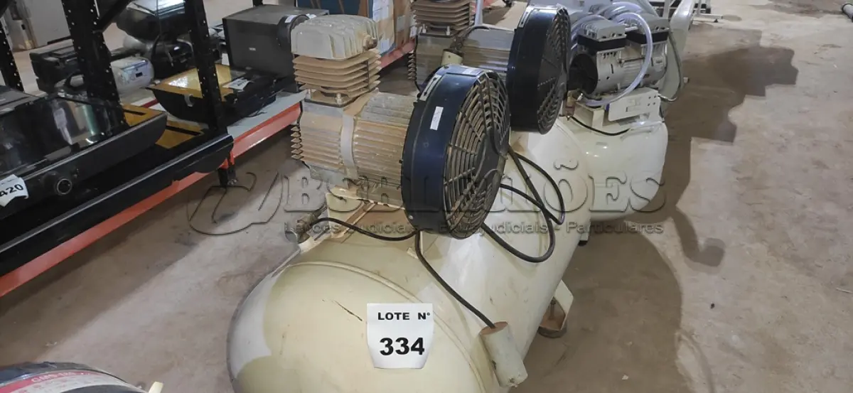 LOTE 334 -  01 COMPRESSOR ODONTOLÔGICO FIAC. (NO ESTADO) ATENÇÃO! FAZER A VISITAÇÃO ANTES DE ARREMATAR, NÃO SABEMOS SE FUNCIONA, LEILÃO NÃO TEM GARANTIA E NEM DEVOLUÇÃO, SUJEITO A POSSÍVEIS AVARIAS VISÍVEIS/OCULTAS E/OU AUSÊNCIA DE COMPONENTES.