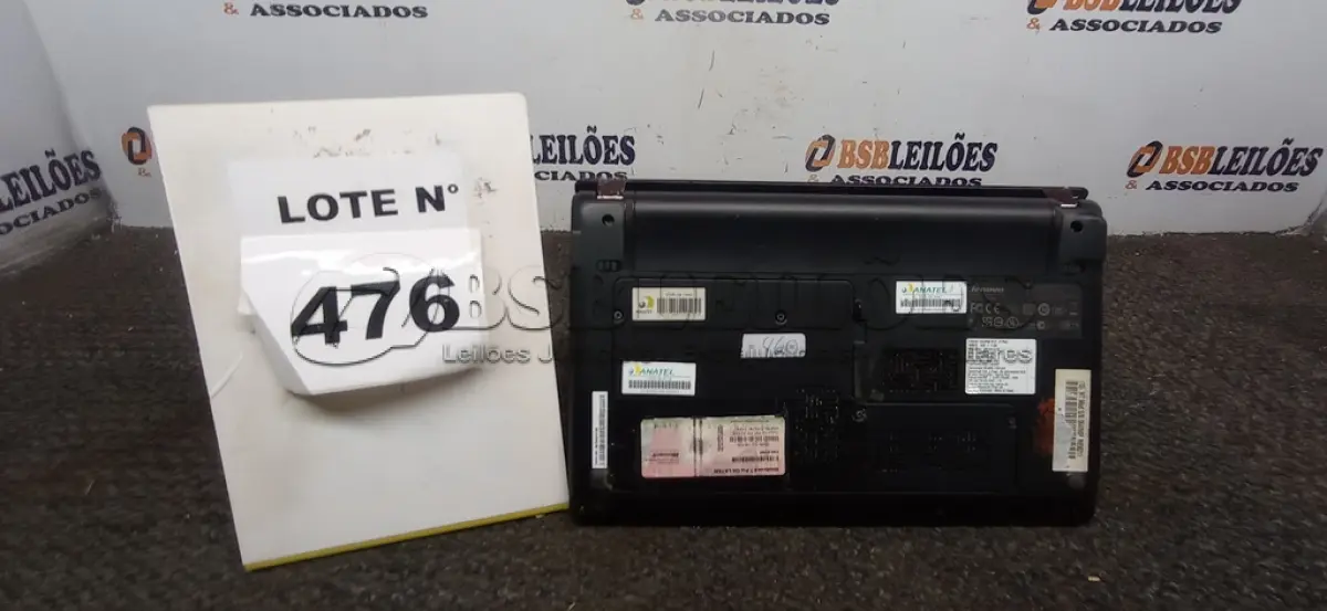 LOTE 476 - 01 NETEBOOK LENOVO SEM FONTE. (NO ESTADO) ATENÇÃO! FAZER A VISITAÇÃO ANTES DE ARREMATAR, NÃO SABEMOS SE FUNCIONA, LEILÃO NÃO TEM GARANTIA E NEM DEVOLUÇÃO, SUJEITO A POSSÍVEIS AVARIAS VISÍVEIS/OCULTAS E/OU AUSÊNCIA DE COMPONENTES.