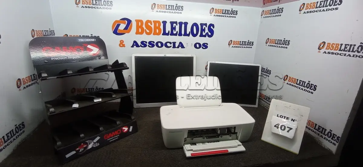 LOTE 407 -  01 EXPOSITOR, 01 IMPRESSORA HP DESKJET 1115 E 02 MONITORES SEM PÉ.  (NO ESTADO) ATENÇÃO! FAZER A VISITAÇÃO ANTES DE ARREMATAR, NÃO SABEMOS SE FUNCIONA, LEILÃO NÃO TEM GARANTIA E NEM DEVOLUÇÃO, SUJEITO A POSSÍVEIS AVARIAS VISÍVEIS/OCULTAS E/OU AUSÊNCIA DE COMPONENTES.