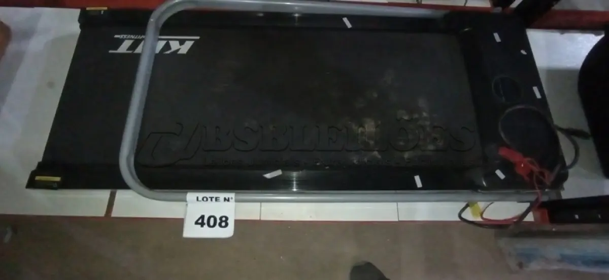 LOTE 408 - 01 ESTEIRA MODELO KHT-CI INCOMPLETA. (NO ESTADO) ATENÇÃO! FAZER A VISITAÇÃO ANTES DE ARREMATAR, NÃO SABEMOS SE FUNCIONA, LEILÃO NÃO TEM GARANTIA E NEM DEVOLUÇÃO, SUJEITO A POSSÍVEIS AVARIAS VISÍVEIS/OCULTAS E/OU AUSÊNCIA DE COMPONENTES.