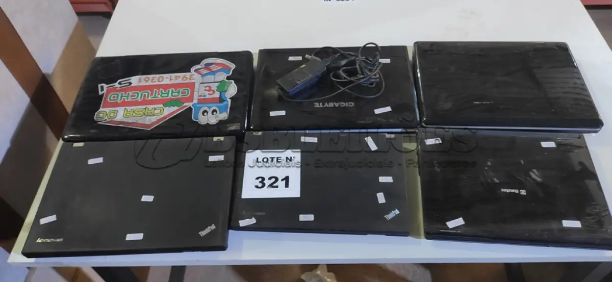 LOTE 321 - 07 NOTEBOOKS DE MARCAS E MODELOS DIVERSOS PARA RETIRADA DE PEÇAS. (NO ESTADO) ATENÇÃO! FAZER A VISITAÇÃO ANTES DE ARREMATAR, NÃO SABEMOS SE FUNCIONA, LEILÃO NÃO TEM GARANTIA E NEM DEVOLUÇÃO, SUJEITO A POSSÍVEIS AVARIAS VISÍVEIS/OCULTAS E/OU AUSÊNCIA DE COMPONENTES.