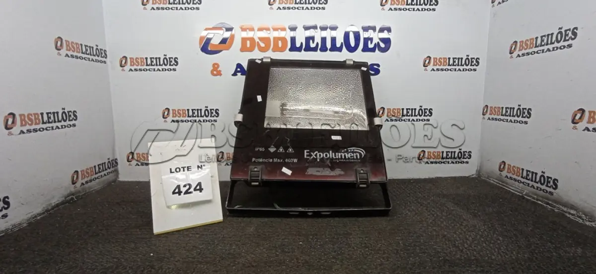 LOTE 424 - 01 REFLETOR 400W MARCA EXPOLUMEN. (NO ESTADO) ATENÇÃO! FAZER A VISITAÇÃO ANTES DE ARREMATAR, NÃO SABEMOS SE FUNCIONA, LEILÃO NÃO TEM GARANTIA E NEM DEVOLUÇÃO, SUJEITO A POSSÍVEIS AVARIAS VISÍVEIS/OCULTAS E/OU AUSÊNCIA DE COMPONENTES.