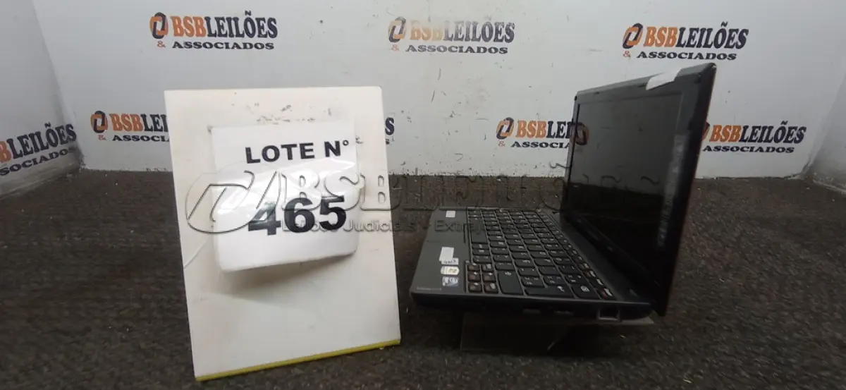 LOTE 465 - 01 NETEBOOK LENOVO SEM FONTE. (NO ESTADO) ATENÇÃO! FAZER A VISITAÇÃO ANTES DE ARREMATAR, NÃO SABEMOS SE FUNCIONA, LEILÃO NÃO TEM GARANTIA E NEM DEVOLUÇÃO, SUJEITO A POSSÍVEIS AVARIAS VISÍVEIS/OCULTAS E/OU AUSÊNCIA DE COMPONENTES.
