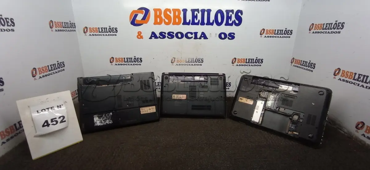 LOTE 452 - 03 NOTEBOOKS MARCAS DIVERSAS. (NO ESTADO) ATENÇÃO! FAZER A VISITAÇÃO ANTES DE ARREMATAR, NÃO SABEMOS SE FUNCIONA, LEILÃO NÃO TEM GARANTIA E NEM DEVOLUÇÃO, SUJEITO A POSSÍVEIS AVARIAS VISÍVEIS/OCULTAS E/OU AUSÊNCIA DE COMPONENTES.