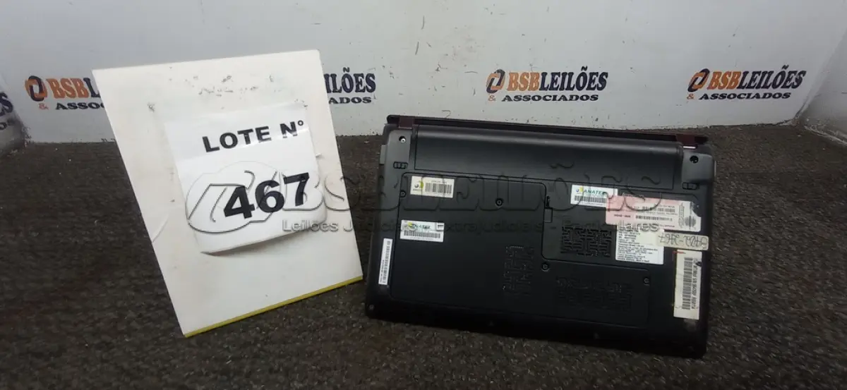 LOTE 467 - 01 NETEBOOK LENOVO SEM FONTE. (NO ESTADO) ATENÇÃO! FAZER A VISITAÇÃO ANTES DE ARREMATAR, NÃO SABEMOS SE FUNCIONA, LEILÃO NÃO TEM GARANTIA E NEM DEVOLUÇÃO, SUJEITO A POSSÍVEIS AVARIAS VISÍVEIS/OCULTAS E/OU AUSÊNCIA DE COMPONENTES.