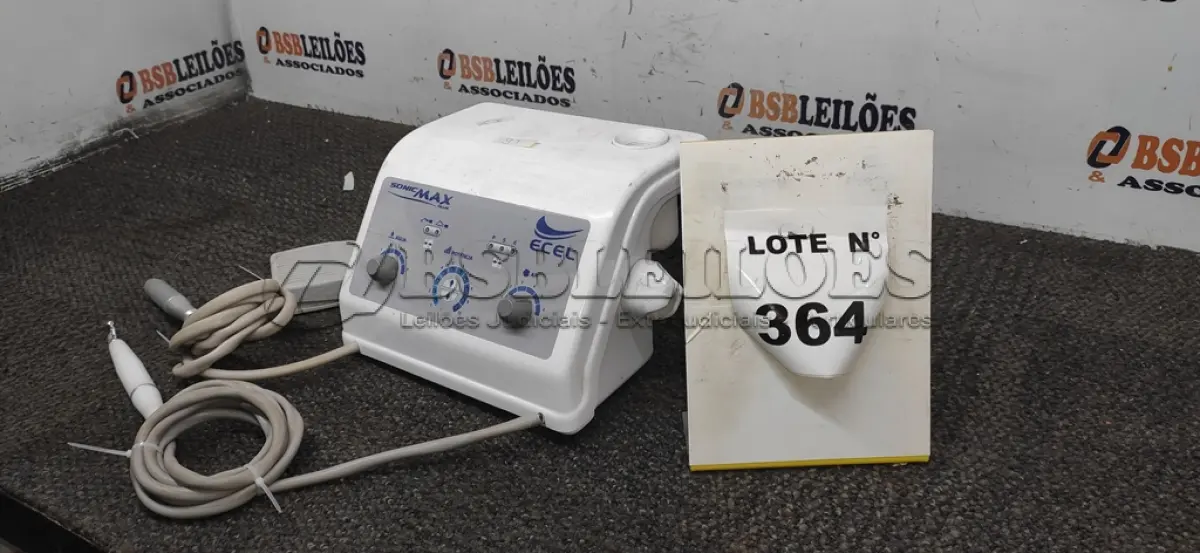 LOTE 364 -   01 ULTRA SOM ODONTOLÓGICO DIGITAL E JATO DE BICARBONATO SONIC MAX ECEL. (NO ESTADO, NÃO SABEMOS SE FUNCIONA. LEILÃO NÃO TEM GARANTIA E NEM DEVOLUÇÃO, SUJEITO A POSSÍVEIS AVARIAS VISÍVEIS/OCULTAS E/OU AUSÊNCIA DE COMPONENTES)