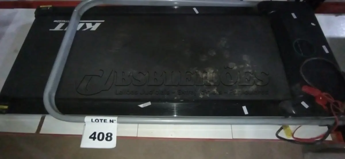 LOTE 408 - 01 ESTEIRA MODELO KHT-CI INCOMPLETA. (NO ESTADO) ATENÇÃO! FAZER A VISITAÇÃO ANTES DE ARREMATAR, NÃO SABEMOS SE FUNCIONA, LEILÃO NÃO TEM GARANTIA E NEM DEVOLUÇÃO, SUJEITO A POSSÍVEIS AVARIAS VISÍVEIS/OCULTAS E/OU AUSÊNCIA DE COMPONENTES.