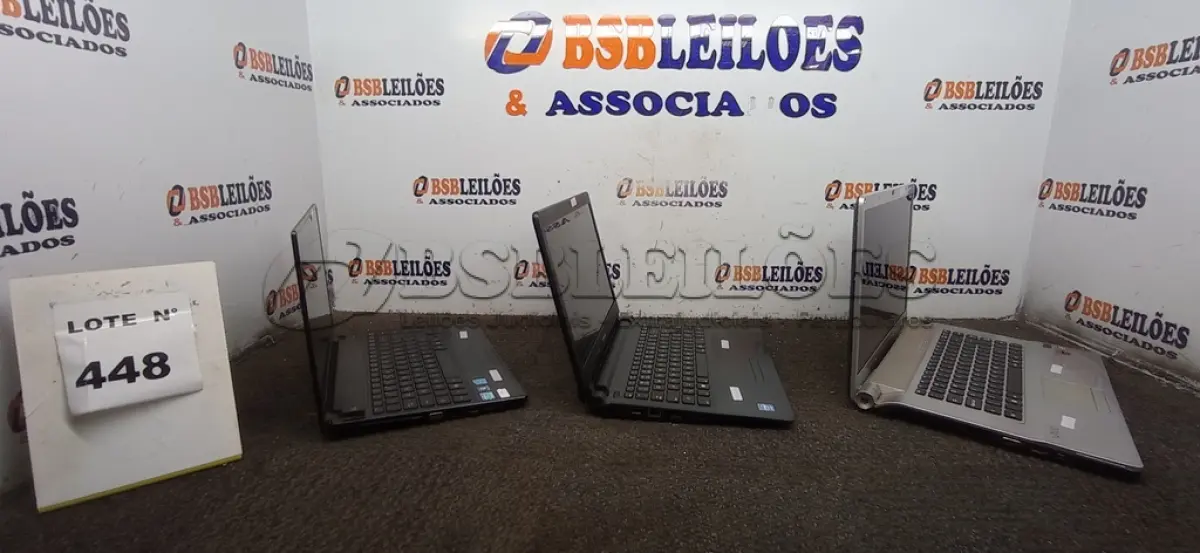 LOTE 448 - 03 NOTEBOOKS MARCAS DIVERSAS. (NO ESTADO) ATENÇÃO! FAZER A VISITAÇÃO ANTES DE ARREMATAR, NÃO SABEMOS SE FUNCIONA, LEILÃO NÃO TEM GARANTIA E NEM DEVOLUÇÃO, SUJEITO A POSSÍVEIS AVARIAS VISÍVEIS/OCULTAS E/OU AUSÊNCIA DE COMPONENTES.