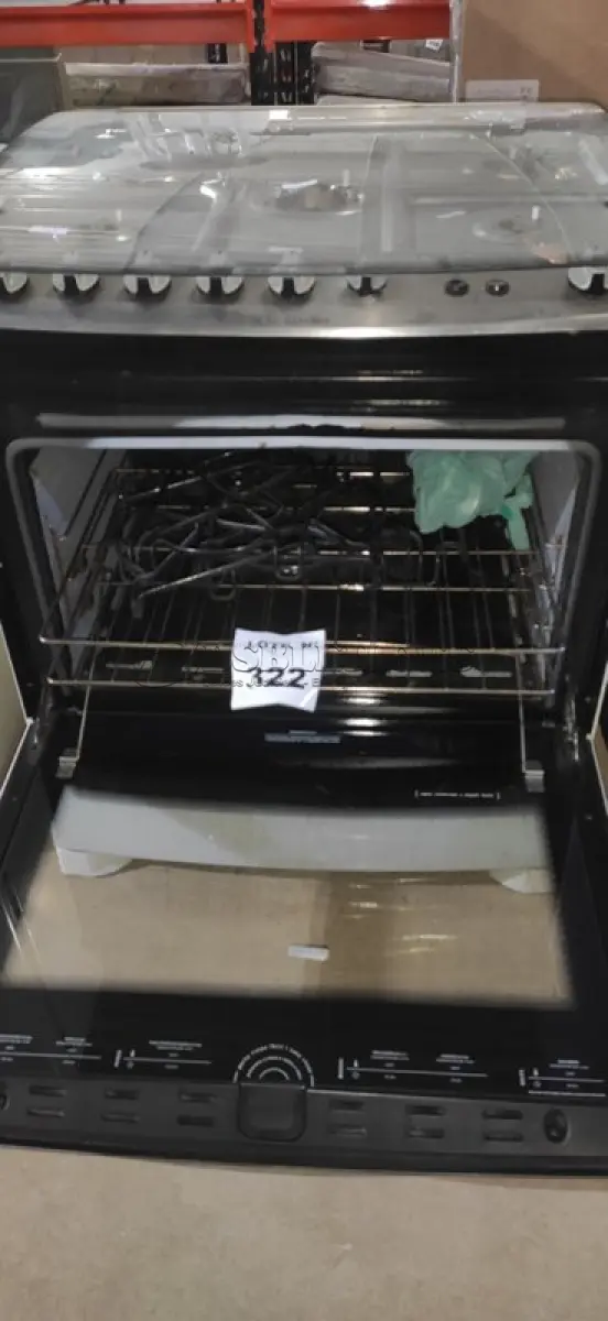 LOTE 322 -  01 FOGÃO ELECTROLUX 5 BOCAS COM AVARIAS.  (NO ESTADO) ATENÇÃO! FAZER A VISITAÇÃO ANTES DE ARREMATAR, NÃO SABEMOS SE FUNCIONA, LEILÃO NÃO TEM GARANTIA E NEM DEVOLUÇÃO, SUJEITO A POSSÍVEIS AVARIAS VISÍVEIS/OCULTAS E/OU AUSÊNCIA DE COMPONENTES.