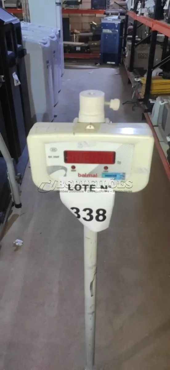 LOTE 338 -   01 BALANÇA BALMAK 300KG. (NO ESTADO) ATENÇÃO! FAZER A VISITAÇÃO ANTES DE ARREMATAR, NÃO SABEMOS SE FUNCIONA, LEILÃO NÃO TEM GARANTIA E NEM DEVOLUÇÃO, SUJEITO A POSSÍVEIS AVARIAS VISÍVEIS/OCULTAS E/OU AUSÊNCIA DE COMPONENTES.
