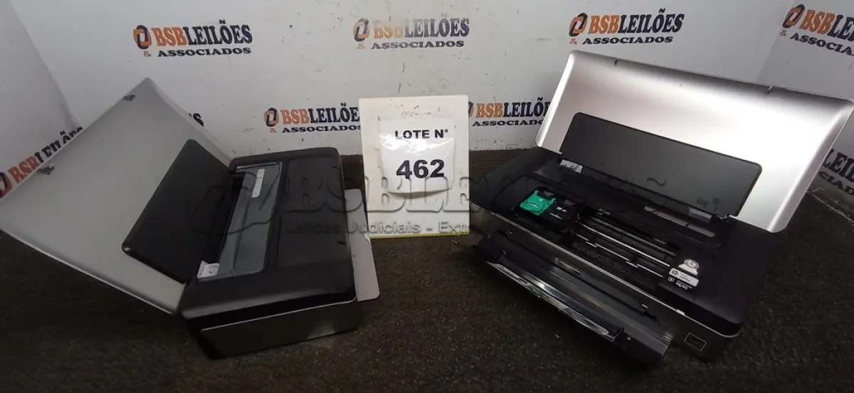 LOTE 462 -  02 IMPRESSORAS HP OFFICEJET 100 MOBILI PRINTER.  (NO ESTADO) ATENÇÃO! FAZER A VISITAÇÃO ANTES DE ARREMATAR, NÃO SABEMOS SE FUNCIONA, LEILÃO NÃO TEM GARANTIA E NEM DEVOLUÇÃO, SUJEITO A POSSÍVEIS AVARIAS VISÍVEIS/OCULTAS E/OU AUSÊNCIA DE COMPONENTES.