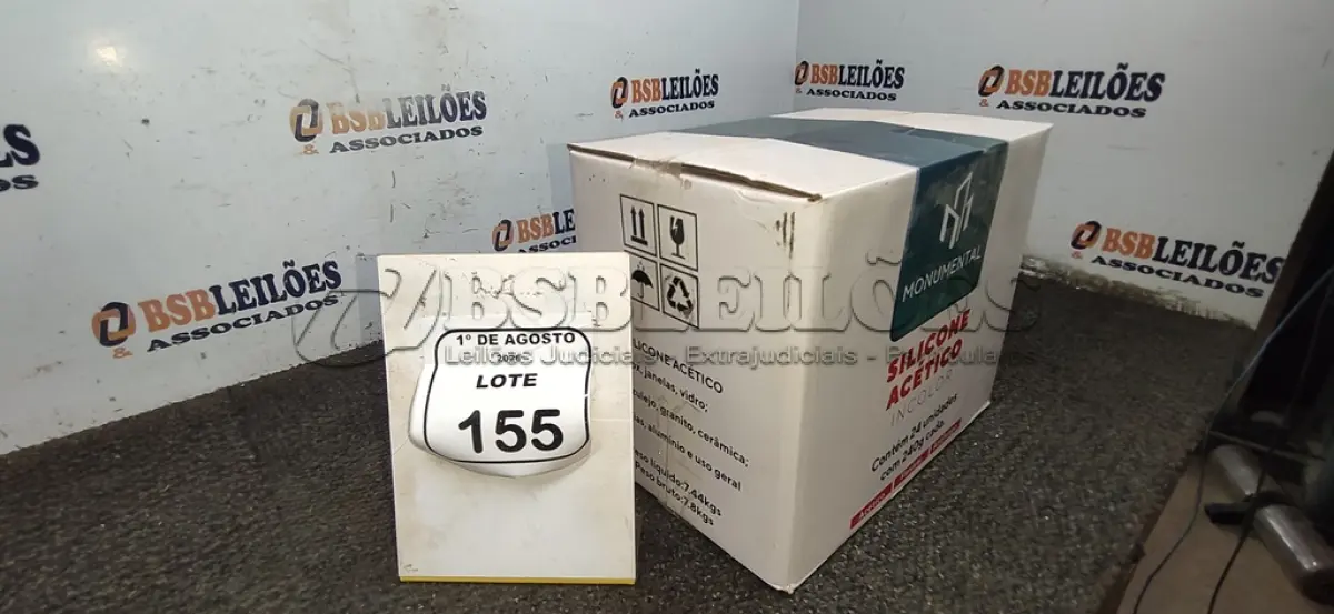 LOTE 155 - 01 CAIXA COM 24 SILICONES ACÉTICO INCOLOR DE 240G CADA MARCA MONUMENTAL. (NO ESTADO) ATENÇÃO! FAZER A VISITAÇÃO ANTES DE ARREMATAR, NÃO SABEMOS SE FUNCIONA, LEILÃO NÃO TEM GARANTIA E NEM DEVOLUÇÃO, SUJEITO A POSSÍVEIS AVARIAS VISÍVEIS/OCULTAS E/OU AUSÊNCIA DE COMPONENTES.