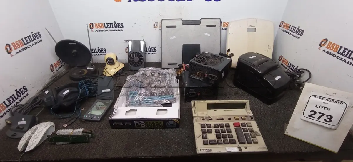 LOTE 273 - 02 BALANÇAS, 01 IMPRESSORA DE CUPOM, 02 FONTES DE ALIMENTAÇÃO, PLACA DE VÍDEO, FONE DE OUVIDO, 01 ANTENA PARA TV E ELETRÔNICOS DIVERSOS. (NO ESTADO) ATENÇÃO! FAZER A VISITAÇÃO ANTES DE ARREMATAR, NÃO SABEMOS SE FUNCIONA, LEILÃO NÃO TEM GARANTIA E NEM DEVOLUÇÃO, SUJEITO A POSSÍVEIS AVARIAS VISÍVEIS/OCULTAS E/OU AUSÊNCIA DE COMPONENTES.
