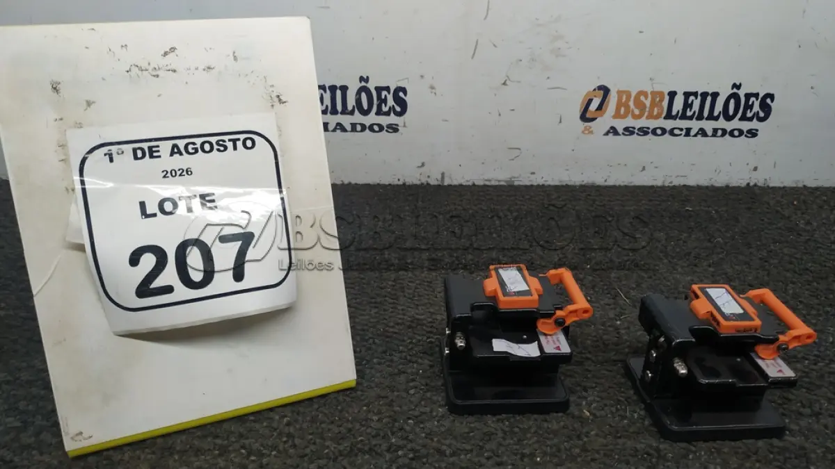 LOTE 207 - 02 CLIVADORES DE FIBRA ÓTICA. (NO ESTADO) ATENÇÃO! FAZER A VISITAÇÃO ANTES DE ARREMATAR, NÃO SABEMOS SE FUNCIONA, LEILÃO NÃO TEM GARANTIA E NEM DEVOLUÇÃO, SUJEITO A POSSÍVEIS AVARIAS VISÍVEIS/OCULTAS E/OU AUSÊNCIA DE COMPONENTES.