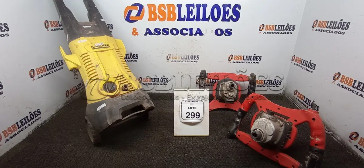 LOTE 299 - 01 MÁQUINA DE ALTA PRESSÃO INCOMPLETA KARCHER E 02 MISTURADORES DE ARGAMASSA. (NO ESTADO) ATENÇÃO! FAZER A VISITAÇÃO ANTES DE ARREMATAR, NÃO SABEMOS SE FUNCIONA, LEILÃO NÃO TEM GARANTIA E NEM DEVOLUÇÃO, SUJEITO A POSSÍVEIS AVARIAS VISÍVEIS/OCULTAS E/OU AUSÊNCIA DE COMPONENTES.
