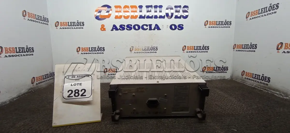 LOTE 282 - 01 OSCILOSCÓPIO ANALÓGICO. (NO ESTADO) ATENÇÃO! FAZER A VISITAÇÃO ANTES DE ARREMATAR, NÃO SABEMOS SE FUNCIONA, LEILÃO NÃO TEM GARANTIA E NEM DEVOLUÇÃO, SUJEITO A POSSÍVEIS AVARIAS VISÍVEIS/OCULTAS E/OU AUSÊNCIA DE COMPONENTES.