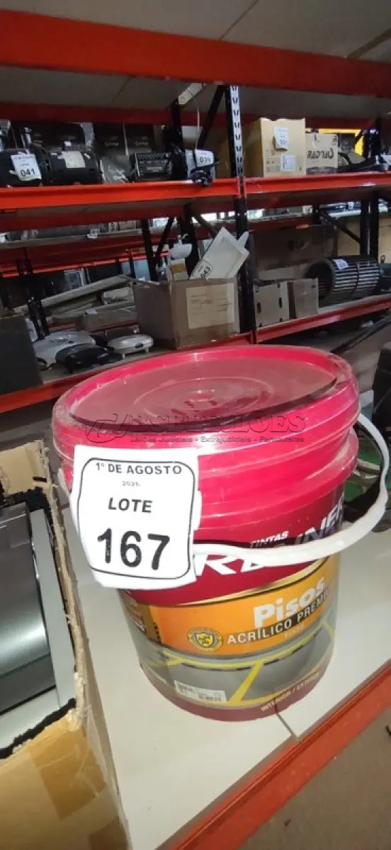 LOTE 167 - 01 BALDE DE TINTA DE PISOS ACRÍLICO PREMIUM 18LNA COR VERMELHO SEGURANÇA FOSCO MARCA RENNER.  (NO ESTADO) ATENÇÃO! FAZER A VISITAÇÃO ANTES DE ARREMATAR, NÃO SABEMOS SE FUNCIONA, LEILÃO NÃO TEM GARANTIA E NEM DEVOLUÇÃO, SUJEITO A POSSÍVEIS AVARIAS VISÍVEIS/OCULTAS E/OU AUSÊNCIA DE COMPONENTES.