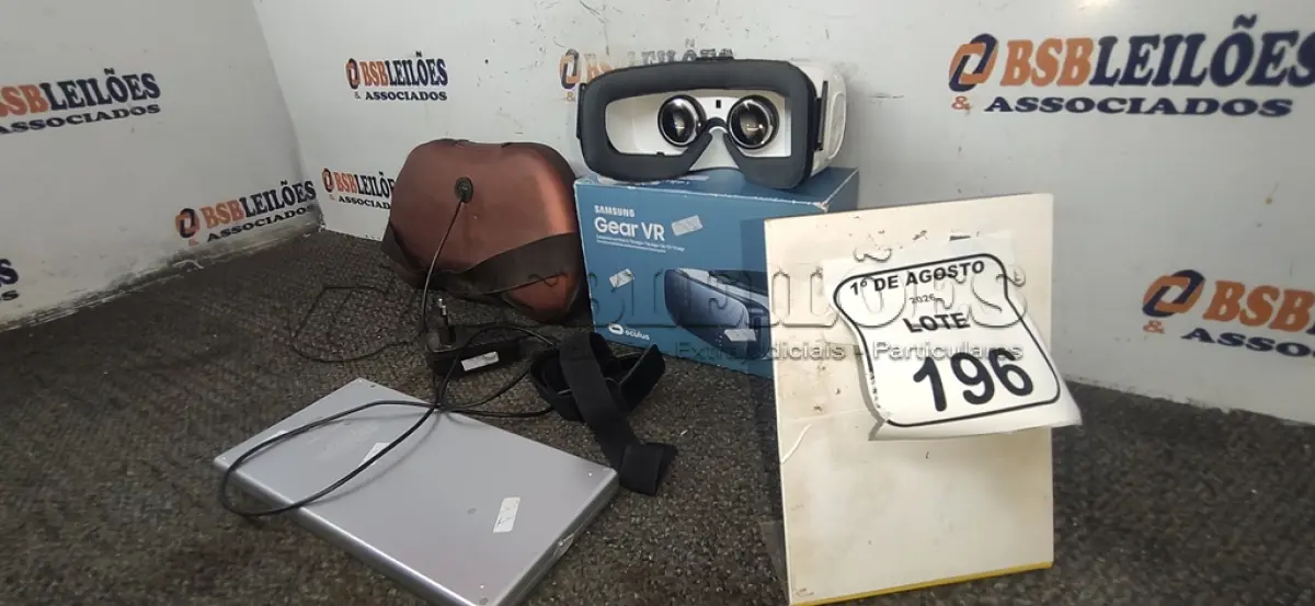 LOTE 196 - 01 ÓCULOS DE REALIDADE VIRTUAL MODELO GEAR VR MARCA SAMSUNG, 01 CONTROLE REMOTO UNIVERSAL JUMBO MARCA INNOVAGE E 01 MASSAGEADOR DE NUCA. (NO ESTADO) ATENÇÃO! FAZER A VISITAÇÃO ANTES DE ARREMATAR, NÃO SABEMOS SE FUNCIONA, LEILÃO NÃO TEM GARANTIA E NEM DEVOLUÇÃO, SUJEITO A POSSÍVEIS AVARIAS VISÍVEIS/OCULTAS E/OU AUSÊNCIA DE COMPONENTES.