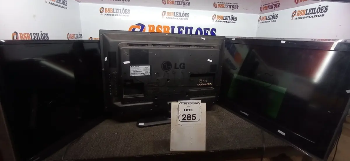 LOTE 285 - 03 TVS DE TAMANHOS DIVERSOS PARA RETIRADA DE PEÇAS. (NO ESTADO) ATENÇÃO! FAZER A VISITAÇÃO ANTES DE ARREMATAR, NÃO SABEMOS SE FUNCIONA, LEILÃO NÃO TEM GARANTIA E NEM DEVOLUÇÃO, SUJEITO A POSSÍVEIS AVARIAS VISÍVEIS/OCULTAS E/OU AUSÊNCIA DE COMPONENTES.