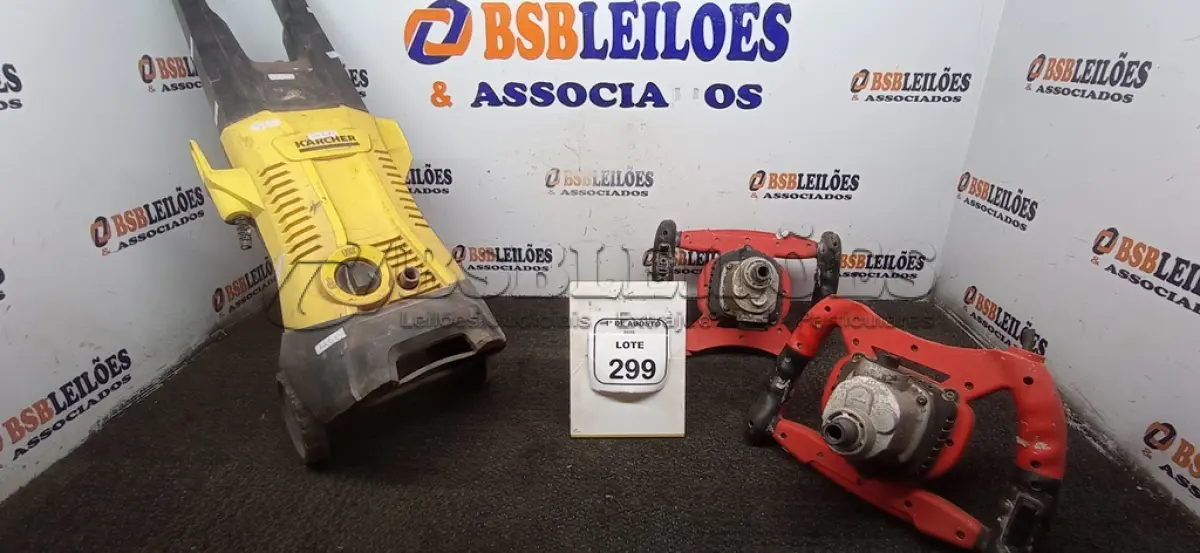 LOTE 299 - 01 MÁQUINA DE ALTA PRESSÃO INCOMPLETA KARCHER E 02 MISTURADORES DE ARGAMASSA. (NO ESTADO) ATENÇÃO! FAZER A VISITAÇÃO ANTES DE ARREMATAR, NÃO SABEMOS SE FUNCIONA, LEILÃO NÃO TEM GARANTIA E NEM DEVOLUÇÃO, SUJEITO A POSSÍVEIS AVARIAS VISÍVEIS/OCULTAS E/OU AUSÊNCIA DE COMPONENTES.