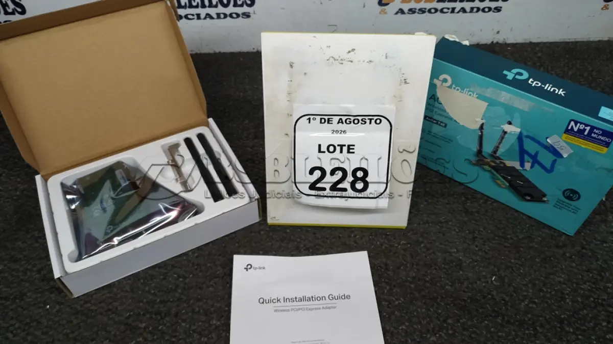 LOTE 228 - 01 ROTEADOR MODELO AC1200 MARCA TD-LINK. (NO ESTADO) ATENÇÃO! FAZER A VISITAÇÃO ANTES DE ARREMATAR, NÃO SABEMOS SE FUNCIONA, LEILÃO NÃO TEM GARANTIA E NEM DEVOLUÇÃO, SUJEITO A POSSÍVEIS AVARIAS VISÍVEIS/OCULTAS E/OU AUSÊNCIA DE COMPONENTES.