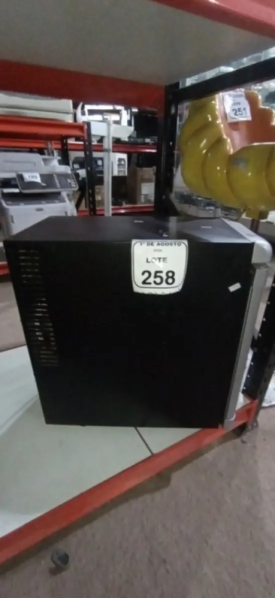 LOTE 258 - 01 ADEGA 220V MARCA DYNASTY. (NO ESTADO) ATENÇÃO! FAZER A VISITAÇÃO ANTES DE ARREMATAR, NÃO SABEMOS SE FUNCIONA, LEILÃO NÃO TEM GARANTIA E NEM DEVOLUÇÃO, SUJEITO A POSSÍVEIS AVARIAS VISÍVEIS/OCULTAS E/OU AUSÊNCIA DE COMPONENTES.