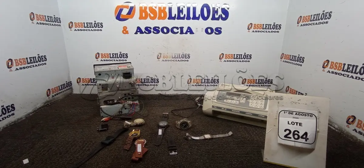 LOTE 264 - 01 APARELHO DE FAX MODELO FXI 3150 MARCA ELGIN, 04 APARELHOS DE SOM AUTOMOTIVO E VÁRIOS RELÓGIOS DE MARCAS DIVERSAS PARA RETIRADA DE PEÇAS. (NO ESTADO) ATENÇÃO! FAZER A VISITAÇÃO ANTES DE ARREMATAR, NÃO SABEMOS SE FUNCIONA, LEILÃO NÃO TEM GARANTIA E NEM DEVOLUÇÃO, SUJEITO A POSSÍVEIS AVARIAS VISÍVEIS/OCULTAS E/OU AUSÊNCIA DE COMPONENTES.