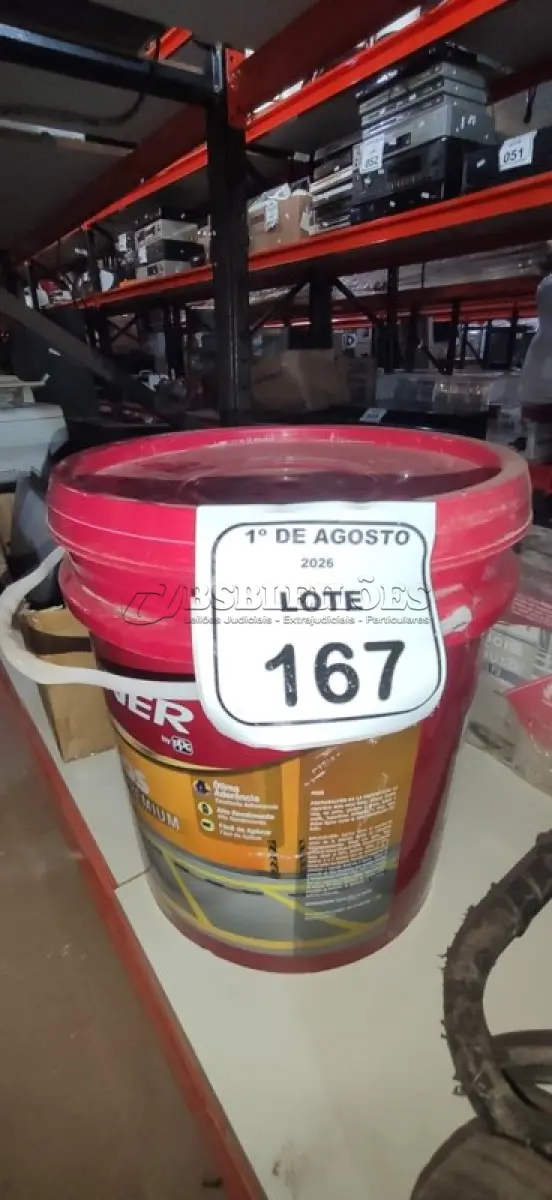 LOTE 167 - 01 BALDE DE TINTA DE PISOS ACRÍLICO PREMIUM 18LNA COR VERMELHO SEGURANÇA FOSCO MARCA RENNER.  (NO ESTADO) ATENÇÃO! FAZER A VISITAÇÃO ANTES DE ARREMATAR, NÃO SABEMOS SE FUNCIONA, LEILÃO NÃO TEM GARANTIA E NEM DEVOLUÇÃO, SUJEITO A POSSÍVEIS AVARIAS VISÍVEIS/OCULTAS E/OU AUSÊNCIA DE COMPONENTES.