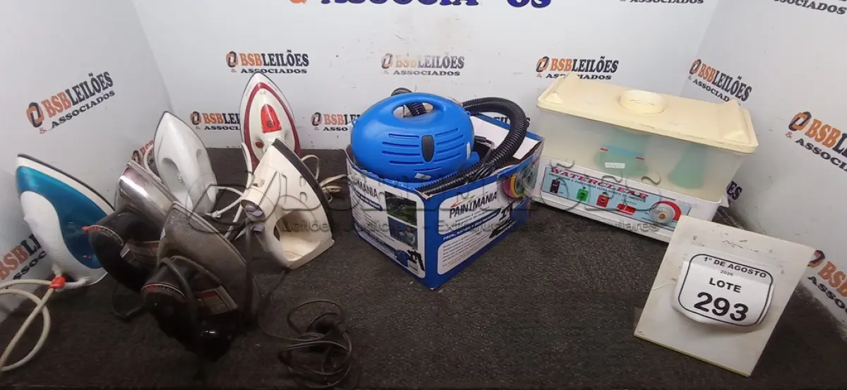 LOTE 293 - 01 UMIFICADOR E PURIFICADOR, 01 PISTOLA DE PINTURA E 06 FERROS DE PASSAR DE MARCAS E MODELOS DIVERSOS. (NO ESTADO) ATENÇÃO! FAZER A VISITAÇÃO ANTES DE ARREMATAR, NÃO SABEMOS SE FUNCIONA, LEILÃO NÃO TEM GARANTIA E NEM DEVOLUÇÃO, SUJEITO A POSSÍVEIS AVARIAS VISÍVEIS/OCULTAS E/OU AUSÊNCIA DE COMPONENTES.
