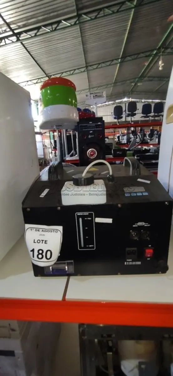 LOTE 180 - 01 MÁQUINA DE FAZER BOLHAS BIVOLT. (NO ESTADO) ATENÇÃO! FAZER A VISITAÇÃO ANTES DE ARREMATAR, NÃO SABEMOS SE FUNCIONA, LEILÃO NÃO TEM GARANTIA E NEM DEVOLUÇÃO, SUJEITO A POSSÍVEIS AVARIAS VISÍVEIS/OCULTAS E/OU AUSÊNCIA DE COMPONENTES.