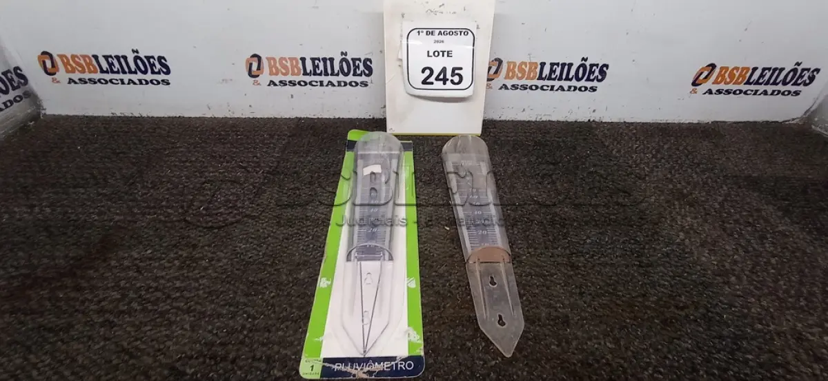 LOTE 245 - 02 PLUVIÔMETROS. (NO ESTADO) ATENÇÃO! FAZER A VISITAÇÃO ANTES DE ARREMATAR, NÃO SABEMOS SE FUNCIONA, LEILÃO NÃO TEM GARANTIA E NEM DEVOLUÇÃO, SUJEITO A POSSÍVEIS AVARIAS VISÍVEIS/OCULTAS E/OU AUSÊNCIA DE COMPONENTES.