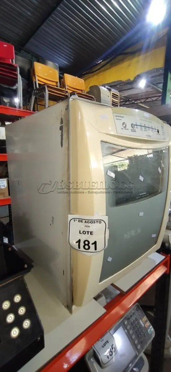 LOTE 181 - 01 LAVA LOUÇA MODELO SOLUTION 220V MARCA BRASTEMP. (NO ESTADO) ATENÇÃO! FAZER A VISITAÇÃO ANTES DE ARREMATAR, NÃO SABEMOS SE FUNCIONA, LEILÃO NÃO TEM GARANTIA E NEM DEVOLUÇÃO, SUJEITO A POSSÍVEIS AVARIAS VISÍVEIS/OCULTAS E/OU AUSÊNCIA DE COMPONENTES.